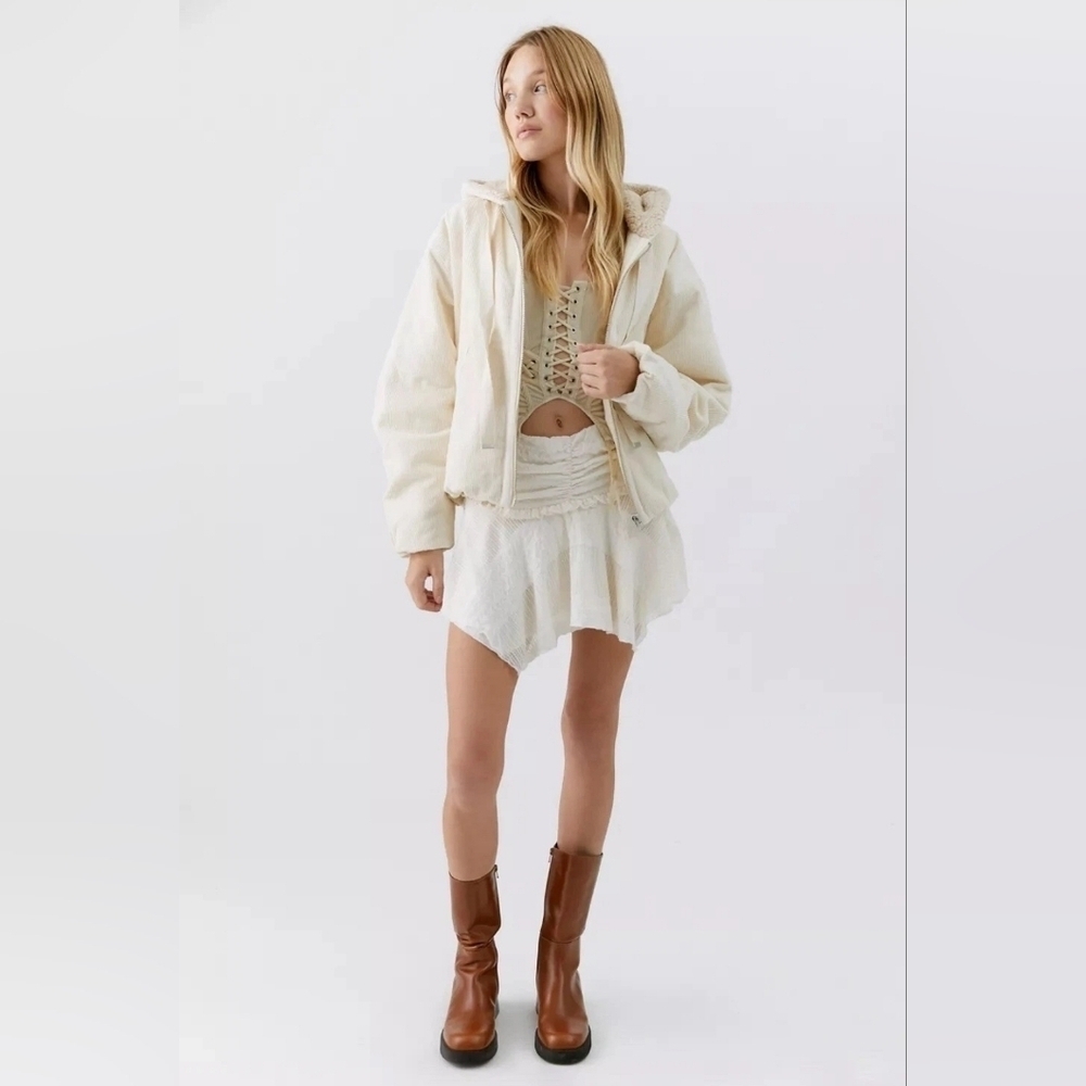 Urban Outfitters Casey Corduroy Zip Hooded Puffer Jacket White Ivory Large - Picture 10 of 13